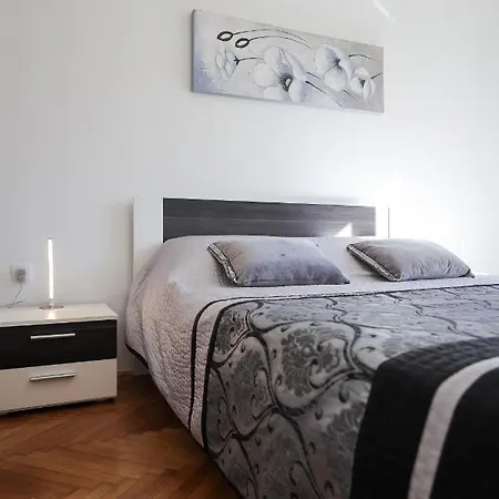 City Center Apartment