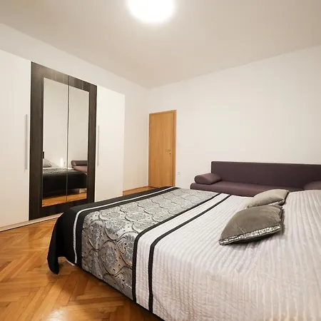 City Center Apartment